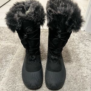 Kamik Snow Boots, Women’s size 8.